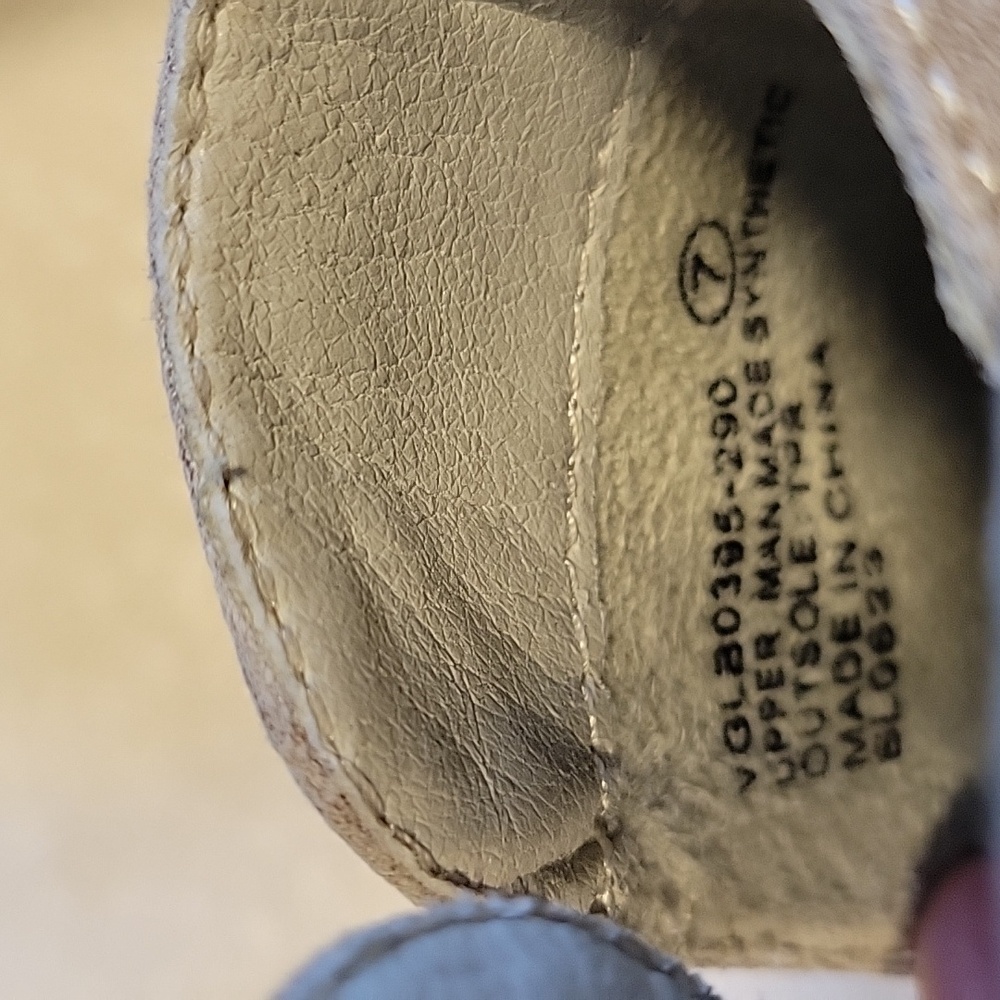 Very G Reagan Ankle Boots, NIB - Picture 8 of 10
